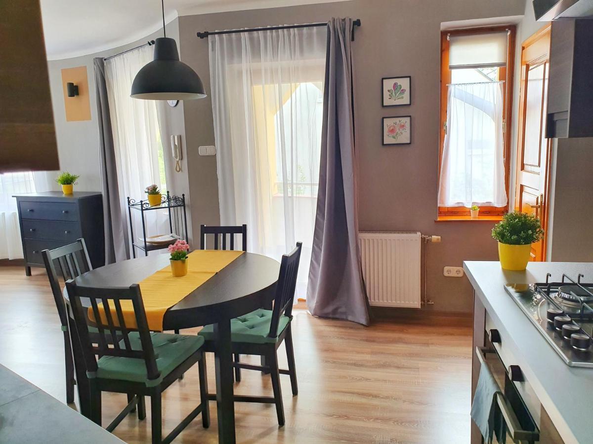 Pannonia Apartman Естергом Екстериор снимка