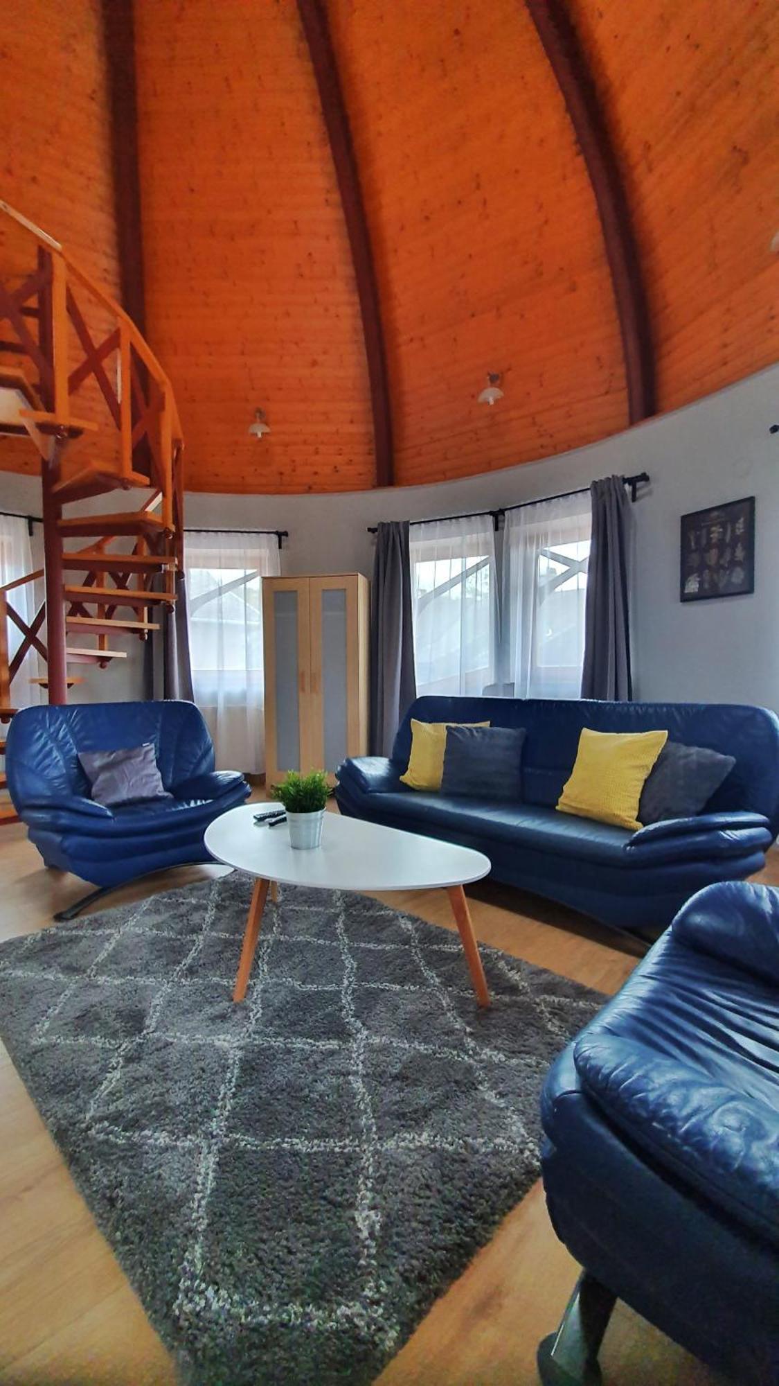 Pannonia Apartman Естергом Стая снимка