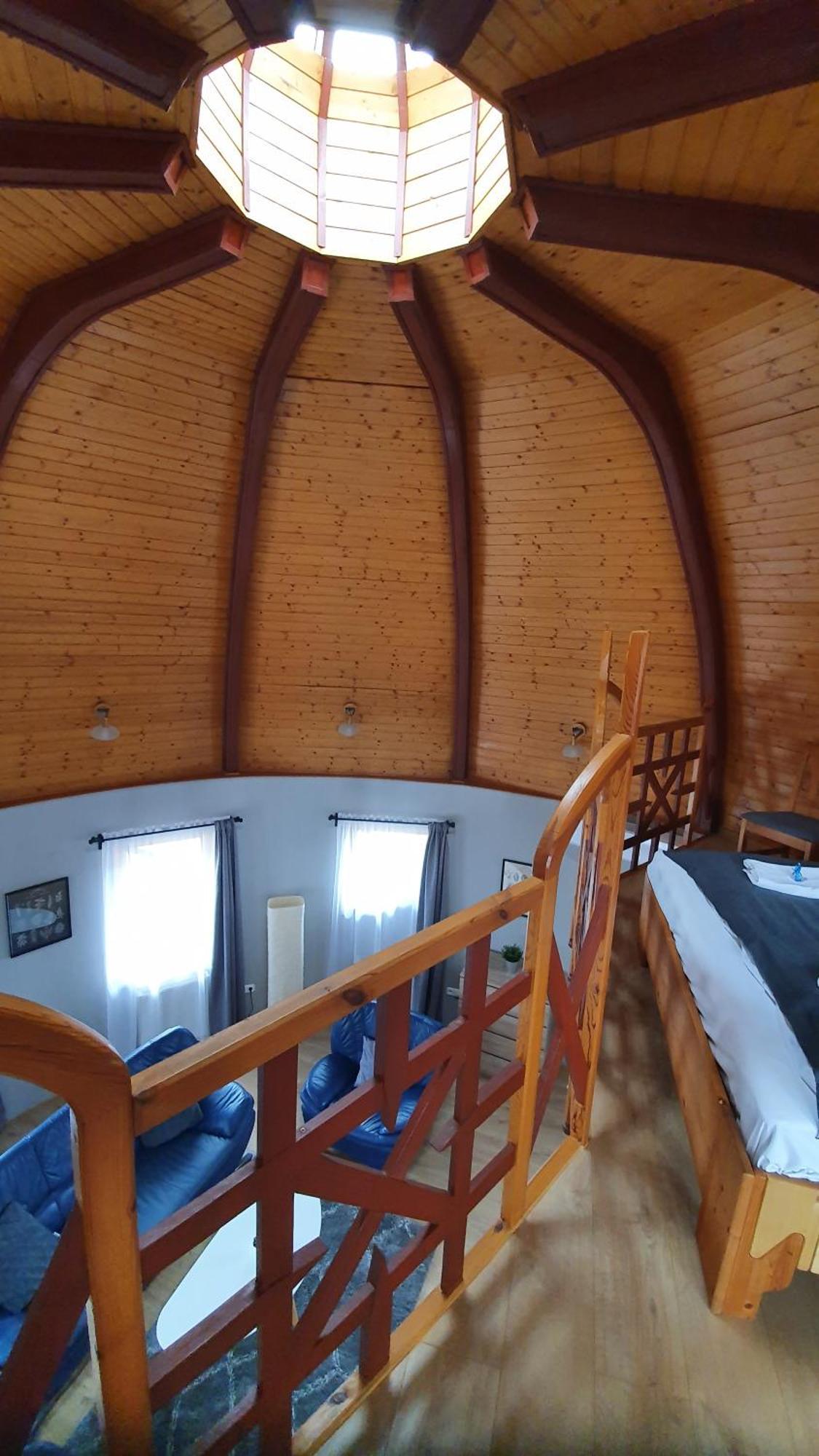 Pannonia Apartman Естергом Стая снимка